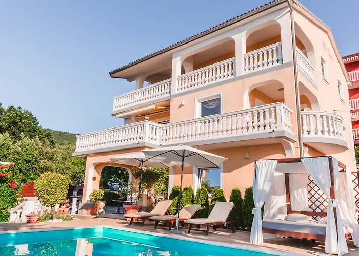 Chiara, Ground Floor By The Pool