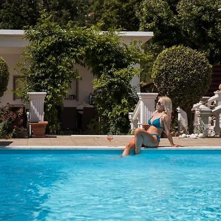 Chiara, Ground Floor By The Pool Ičići